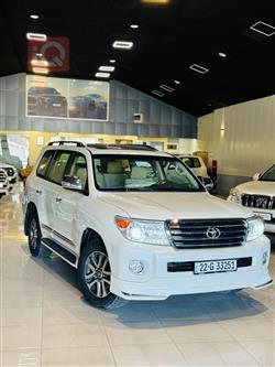 تۆیۆتا لاند کروزەر